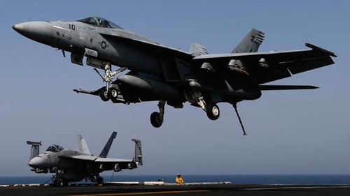 U.S. conducts air strikes to help Iraq retake Tikrit - ảnh 1